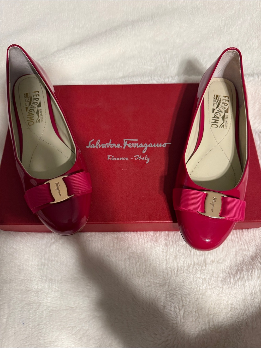 Salvatore Ferragamo Fuchsia Patent Vara Bow Flats